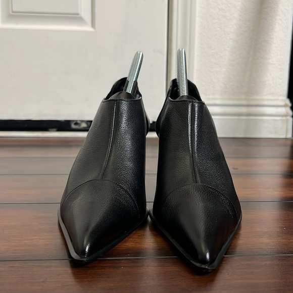 Narciso Rodriguez Leather Booties Shoes Pointed Toe sz 40 Quiet Luxury Old MOney - Picture 2 of 13